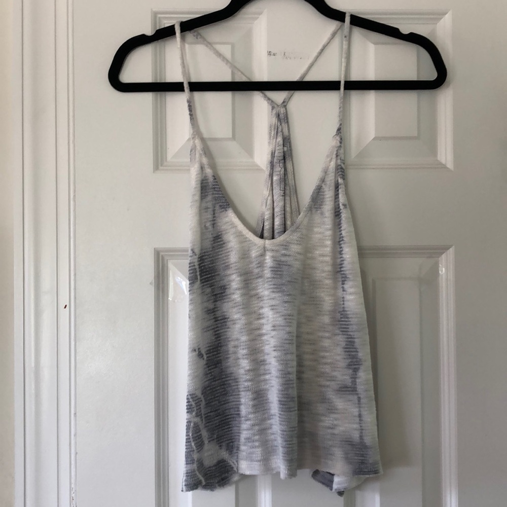 Flowy short tank-top